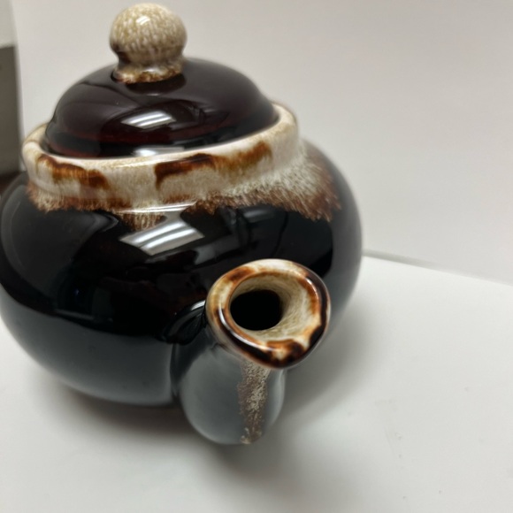 Donating soon ♥️🙏🏽 Pfaltzgraff ⚜️🤎⚜️ “Gourmet Brown" Drip Glaze Tea Pot - Picture 4 of 10